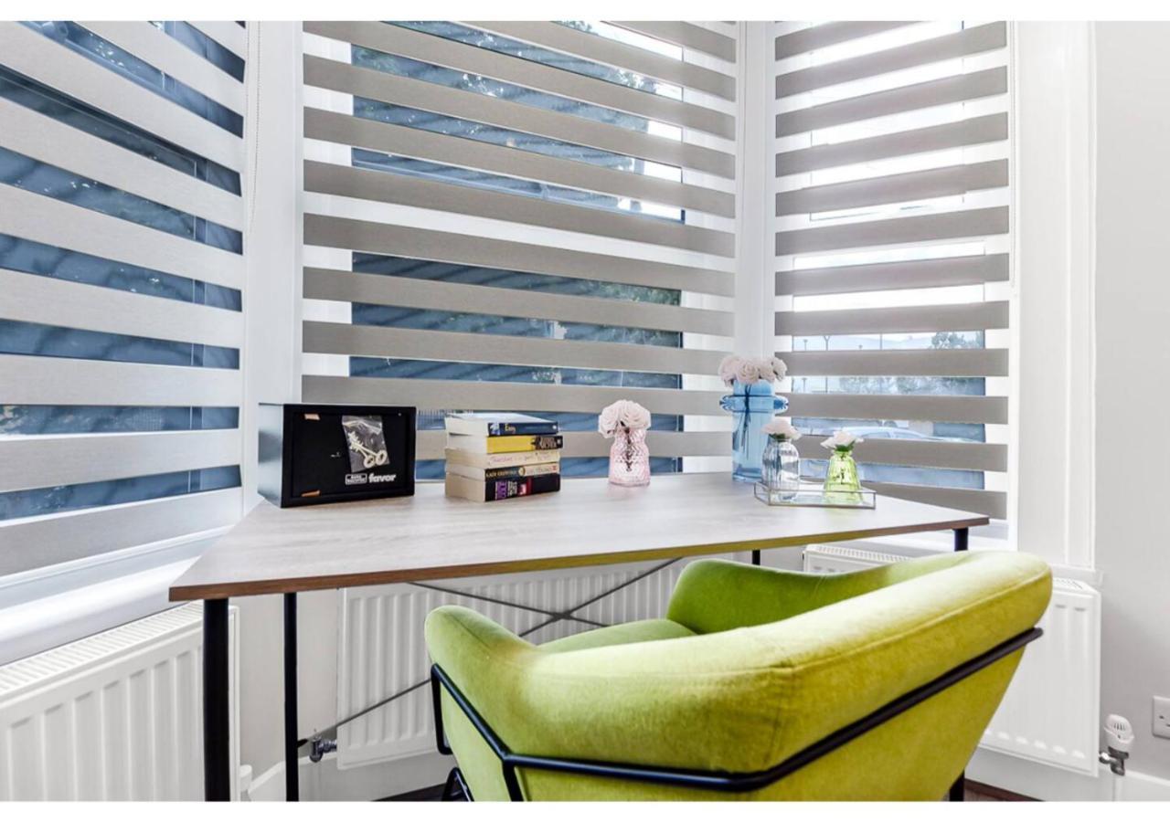 Tranquility In Bloom: Refreshing 2br Londra