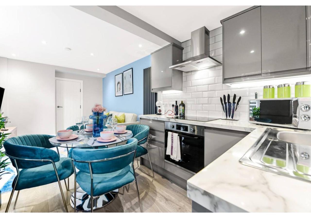 Tranquility In Bloom: Refreshing 2br