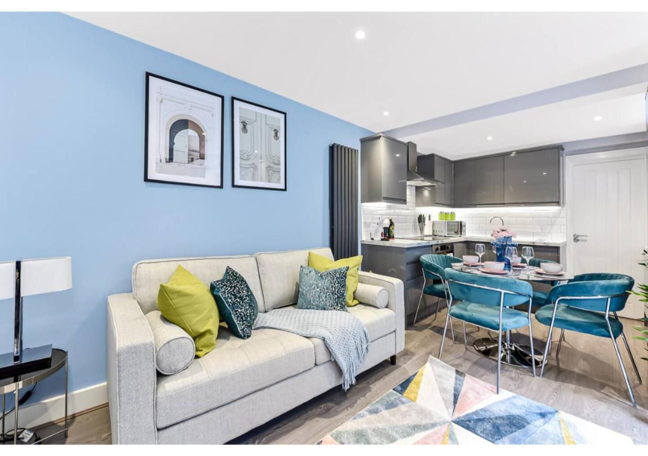 Tranquility In Bloom: Refreshing 2br Londra