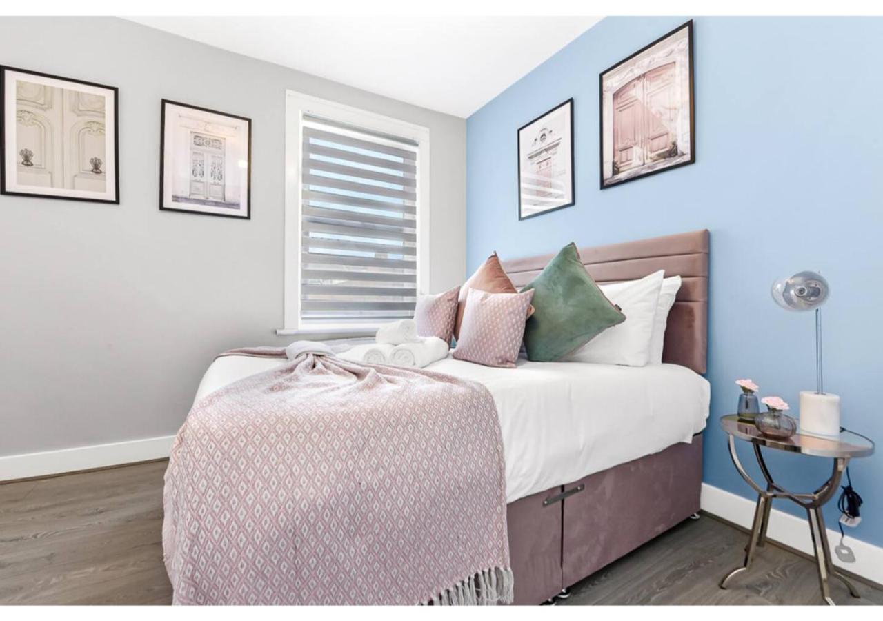 Tranquility In Bloom: Refreshing 2br