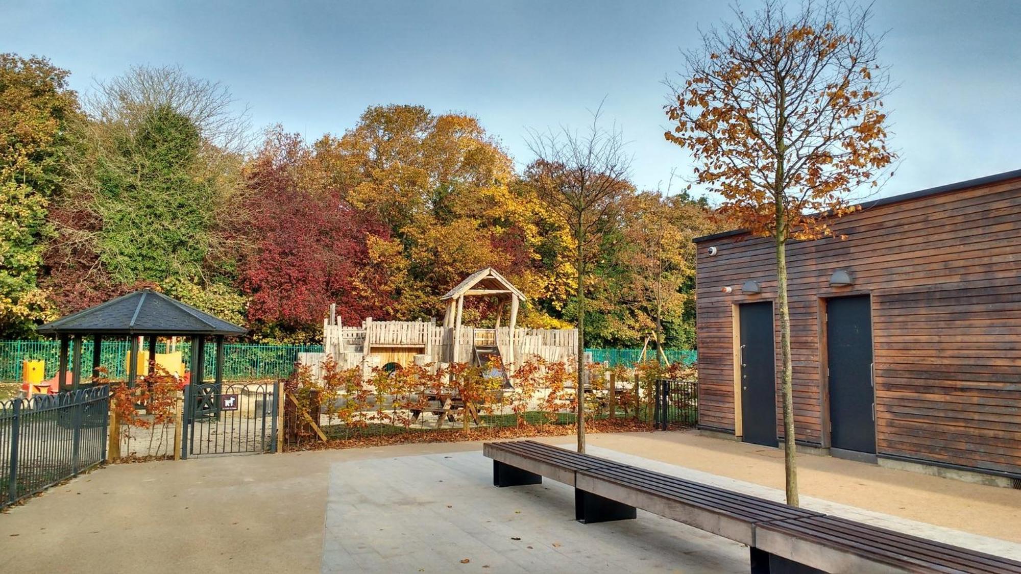 Tranquility In Bloom: Refreshing 2br Londra